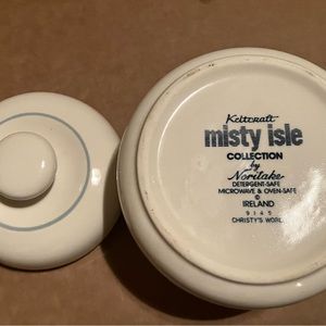 Sugar and creamer plus four cups